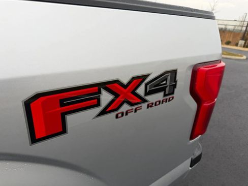 Used 2018 Ford F150 Lariat w/ Equipment Group 502A Luxury image 10