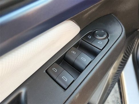 New 2026 Chevrolet Equinox EV LT image 19