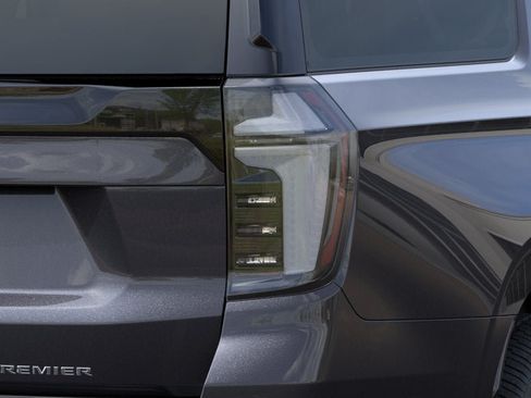 New 2026 Chevrolet Suburban Premier AWD/4WD image 11