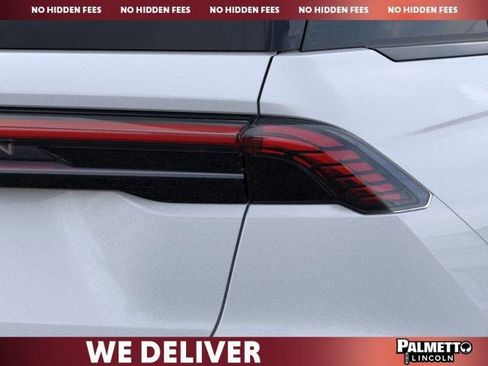 New 2026 Lincoln Nautilus Premier image 21