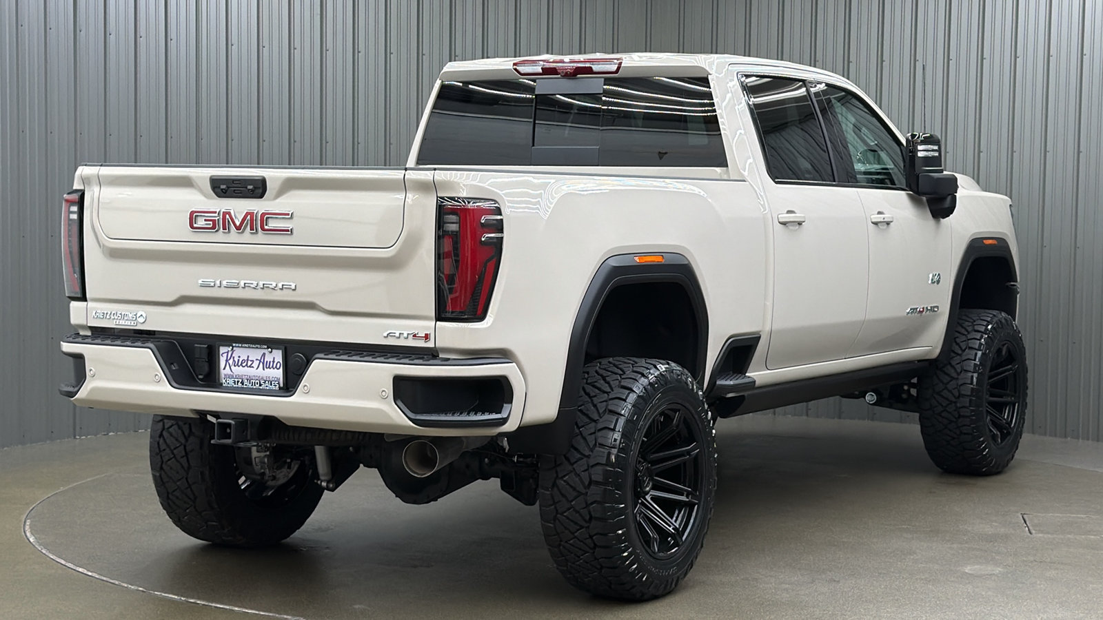 Used 2026 GMC Sierra 2500 AT4 w/ AT4 Premium Plus Package AWD/4WD image 5