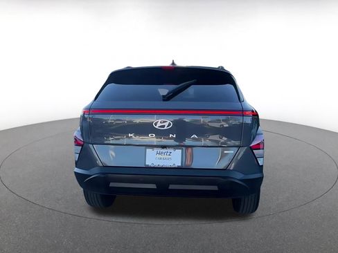 Used 2025 Hyundai Kona SEL image 12