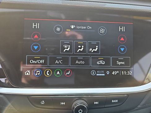 Used 2022 Buick Encore GX Essence w/ Advanced Technology Package image 24