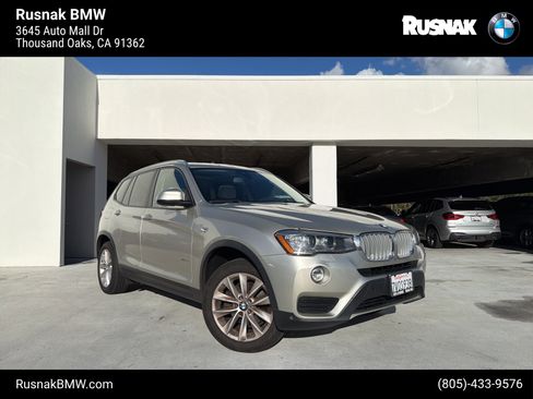 Used 2017 BMW X3 sDrive28i image 1