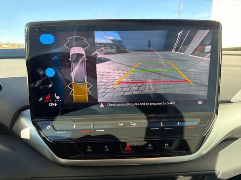 Certified 2021 Volkswagen ID.4 Pro S w/ Gradient Package image 21