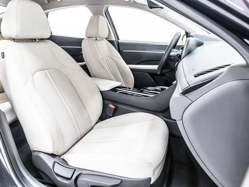 Used 2023 Hyundai Sonata SEL w/ Preferred Accessory Package FWD image 32
