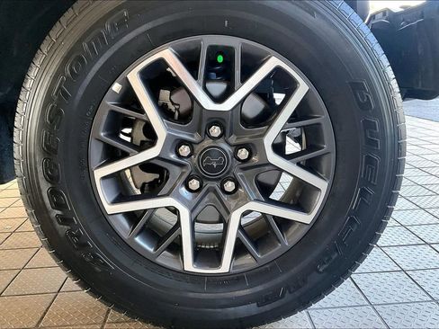Used 2025 Jeep Wrangler Unlimited Sahara AWD/4WD image 35