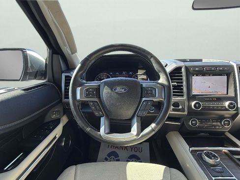 Used 2019 Ford Expedition Platinum image 13