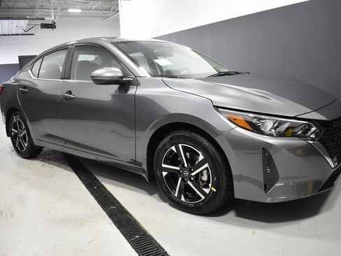 New 2025 Nissan Sentra SV image 7