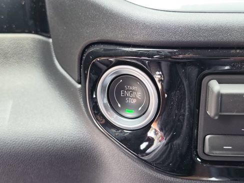 New 2026 Chevrolet Silverado 1500 High Country w/ Technology Package AWD/4WD image 36