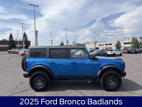 Used 2025 Ford Bronco Badlands AWD/4WD image 6
