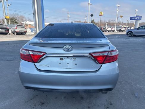 Used 2017 Toyota Camry XSE image 7