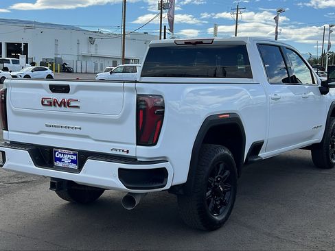 Certified 2025 GMC Sierra 2500 AT4 AWD/4WD image 5