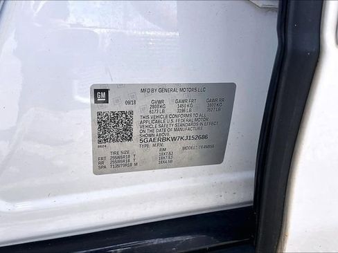 Used 2019 Buick Enclave Essence image 32