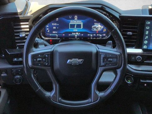 Used 2022 Chevrolet Silverado 1500 ZR2 w/ Technology Package AWD/4WD image 13