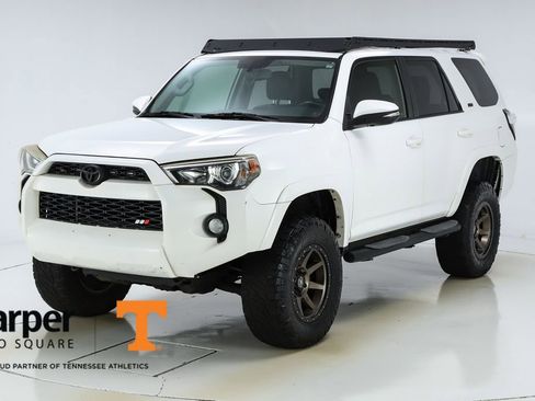 Used 2014 Toyota 4Runner 4WD image 40