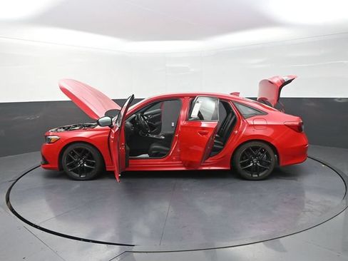 Used 2023 Honda Civic Sport image 32