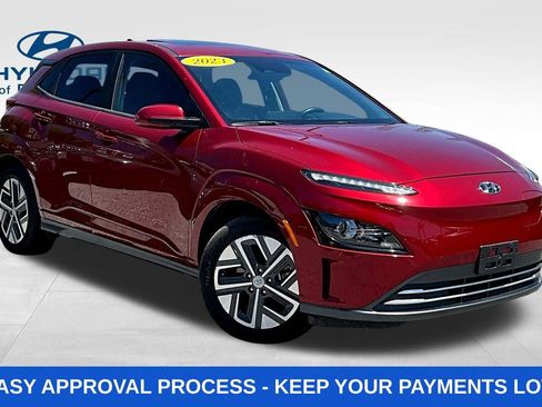 Used 2023 Hyundai Kona SEL FWD image 3