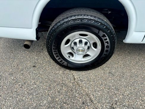 Used 2022 Chevrolet Express 2500 w/ Driver Convenience Package RWD image 31