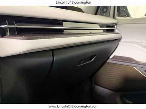 New 2025 Lincoln Navigator L Black Label image 34