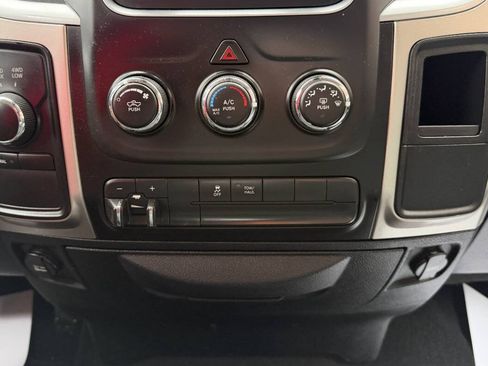 Used 2018 RAM 2500 SLT image 19