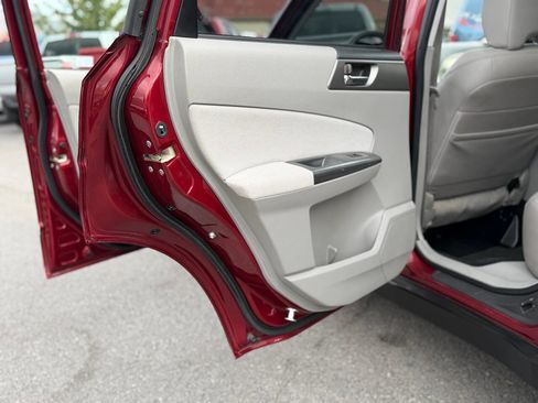 Used 2012 Subaru Forester 2.5X Limited image 22