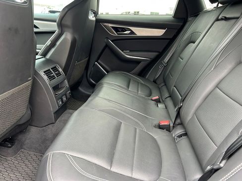 Used 2024 Jaguar F-PACE R-Dynamic S image 16