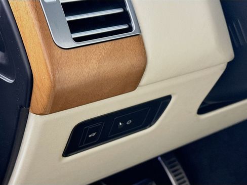 Used 2021 Land Rover Range Rover Westminster Edition image 7