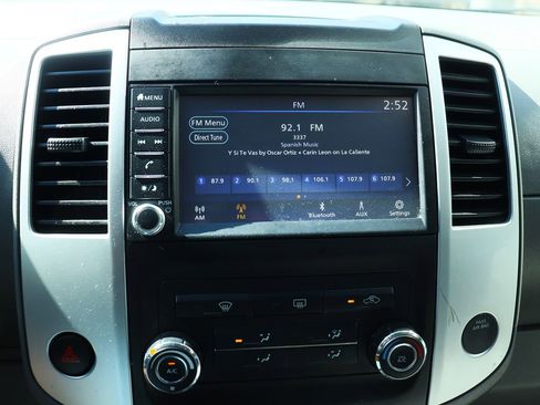 Used 2021 Nissan Frontier S image 45