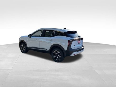 New 2026 Nissan Kicks SV image 2