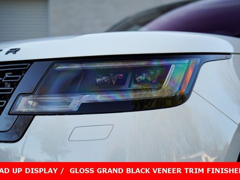 Used 2022 Land Rover Range Rover SE image 3