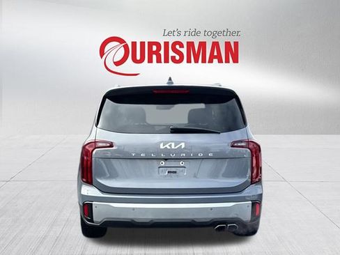 Used 2023 Kia Telluride S image 3