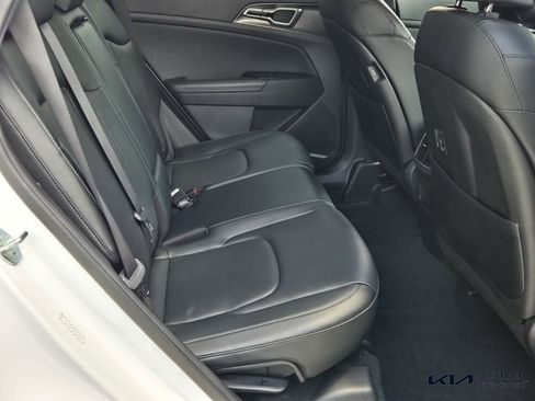 Certified 2023 Kia Sportage EX FWD image 16