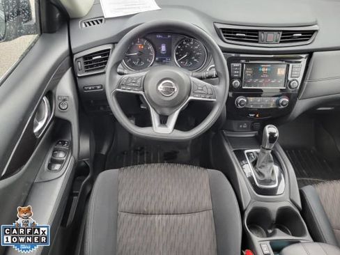 Used 2018 Nissan Rogue SV AWD/4WD image 12