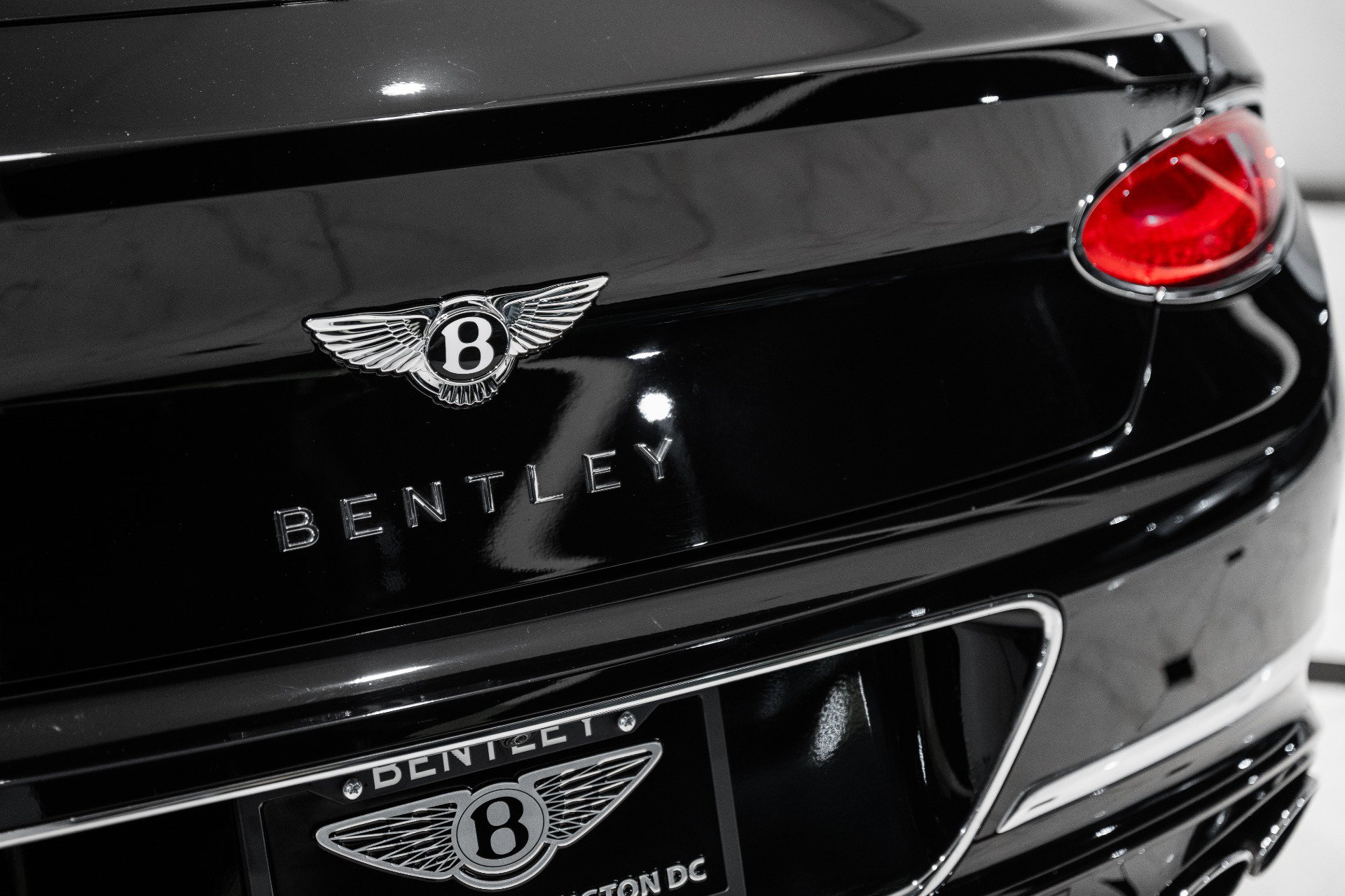 Certified 2023 Bentley Continental GT Azure AWD/4WD image 14