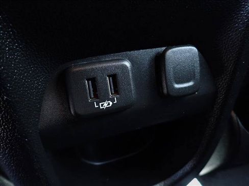 Used 2022 Chevrolet Colorado ZR2 w/ ZR2 Dusk Special Edition AWD/4WD image 10