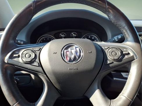 Used 2020 Buick Enclave Essence FWD image 25