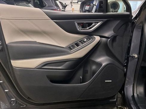 Used 2023 Subaru Forester Limited image 23