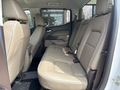 Used 2015 GMC Canyon SLT w/ Driver Alert Package AWD/4WD image 17