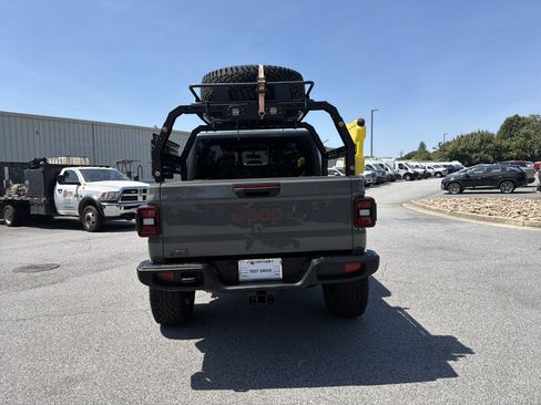 Used 2021 Jeep Gladiator Sport AWD/4WD image 7