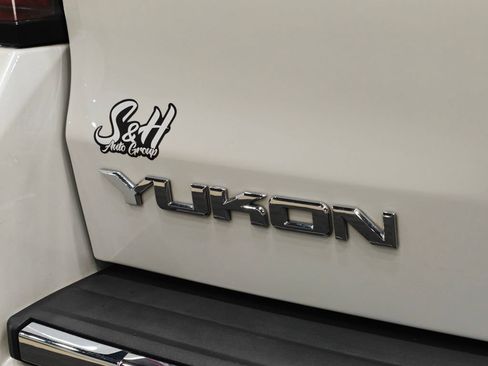 Used 2017 GMC Yukon Denali w/ Open Road Package AWD/4WD image 64