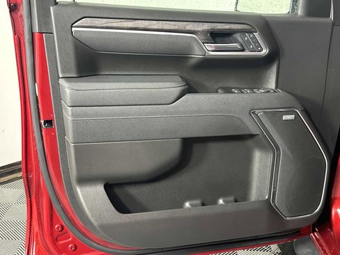 Used 2025 Chevrolet Silverado 1500 LTZ w/ LTZ Premium Package AWD/4WD image 9