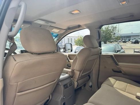 Used 2013 Nissan Titan SV w/ SV Premium Utility Pkg RWD image 20