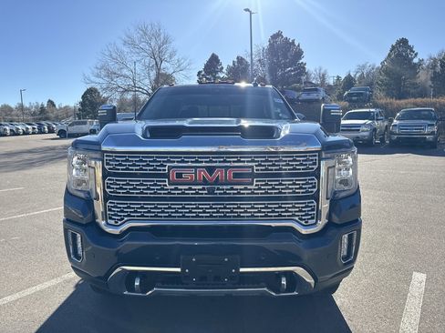 Used 2023 GMC Sierra 2500 Denali image 2