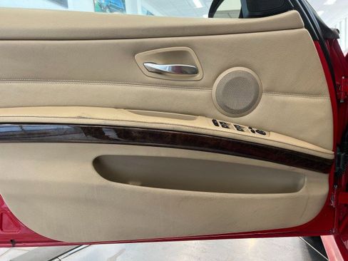 Used 2006 BMW 325i Sedan image 12