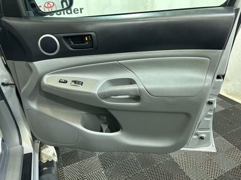 Used 2010 Toyota Tacoma 4x4 Double Cab image 11
