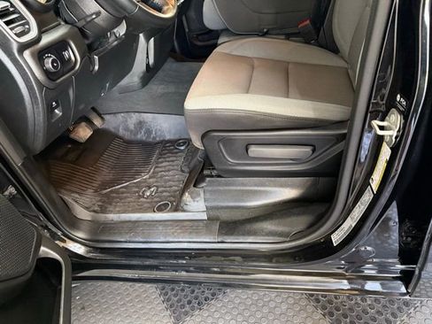 Used 2023 RAM 1500 Big Horn image 18