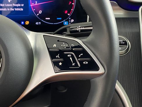 Certified 2025 Mercedes-Benz C 300 4MATIC Sedan image 28