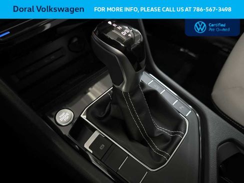 Used 2025 Volkswagen Taos SE FWD image 21