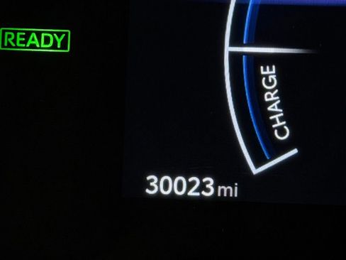 Used 2024 Toyota Corolla Cross AWD Hybrid w/ Convenience Package image 16